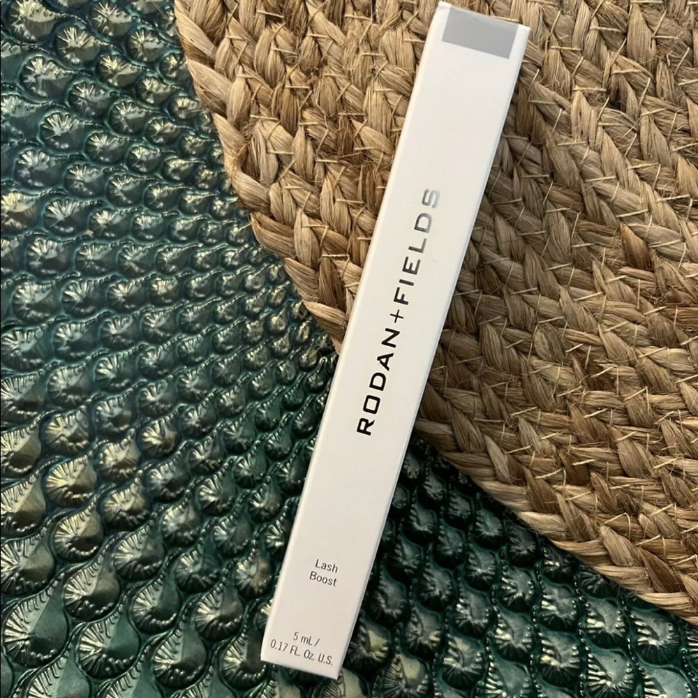 Rodan and + Fields LASH BOOST Enhancements Eyelash Serum New Version SQUARE BOX